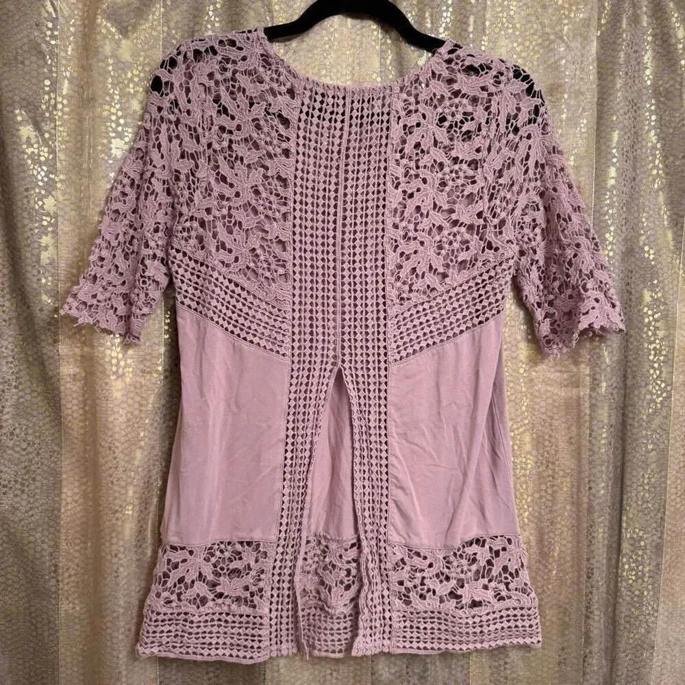 BKE Boutique Mauve Pink Floral Boho Crochet‎ Quarter Sleeve Top Small